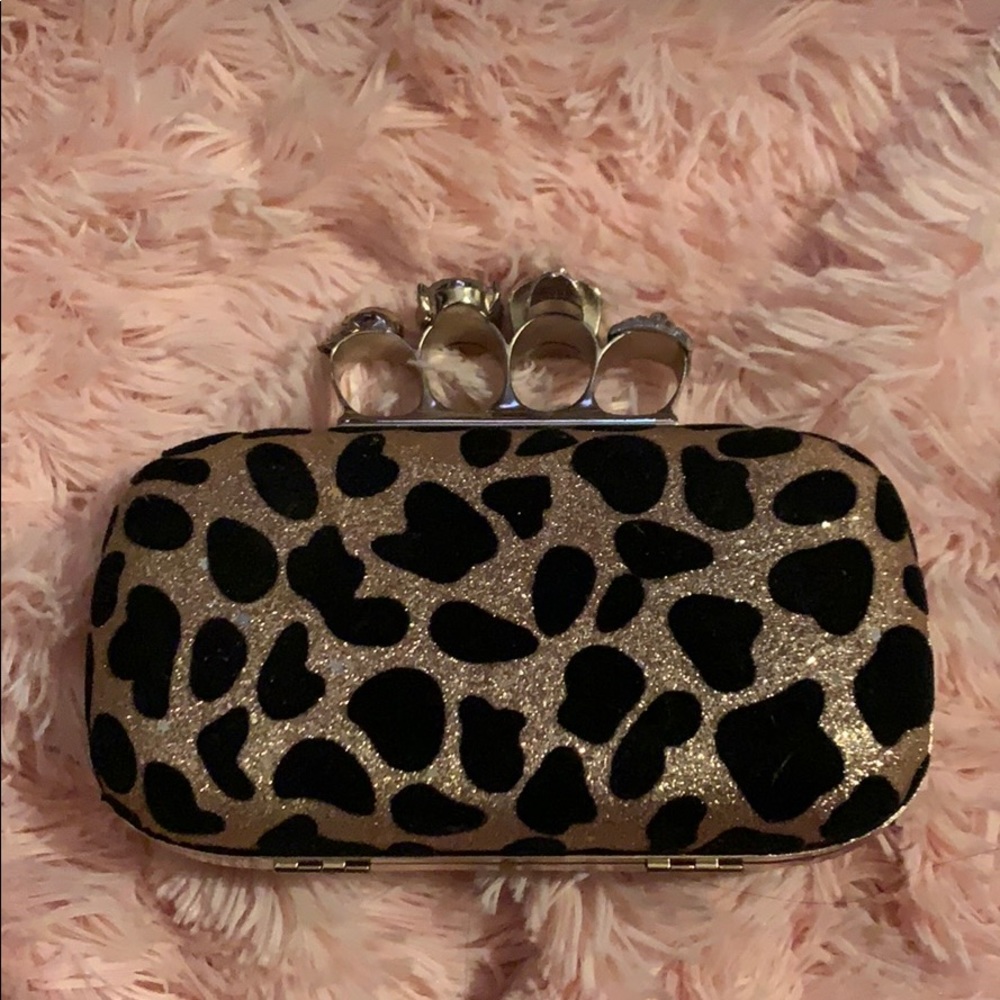 Clutch with rings
